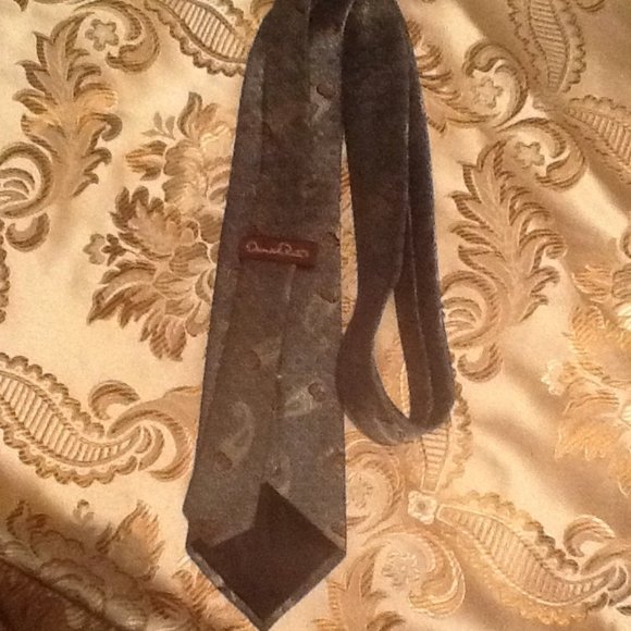 EUC Vintage OSCAR DE LA RENTA Paisley Necktie - Picture 4 of 5